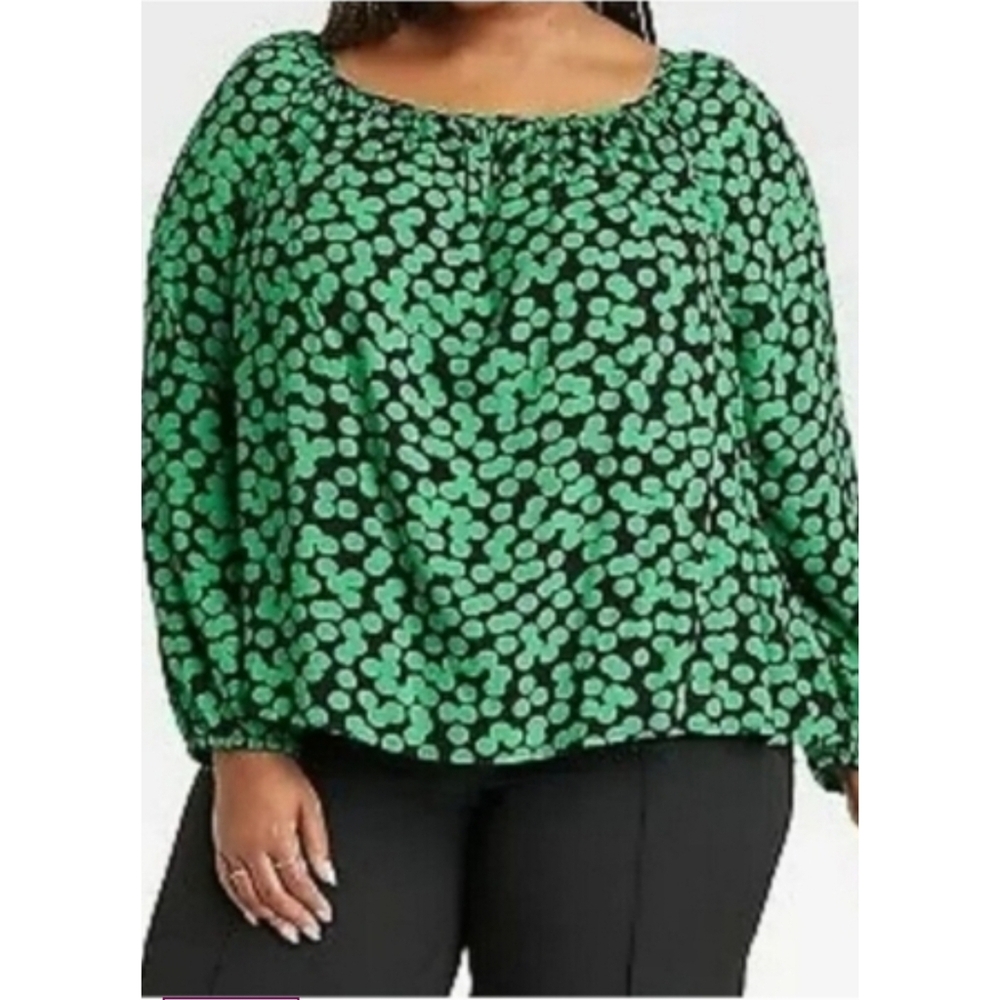🆕️ 2X AVA & Viv Green & Black Top